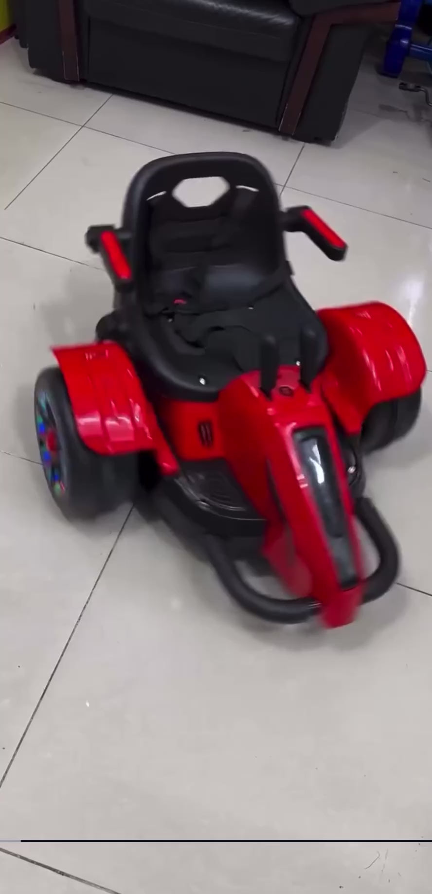 CuddleCove™ Lightning Drift Kart